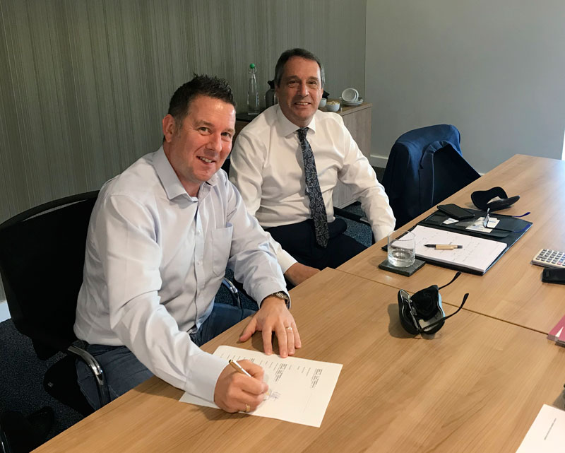 MD Richard Potts with Phil Nicholls of WilkesTranter accountants signing the SPA at Higgs & Sons solicitors.